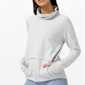 Lululemon “Find Your Unwind” in Heathered Core Ultra Light Grey (Size 6)